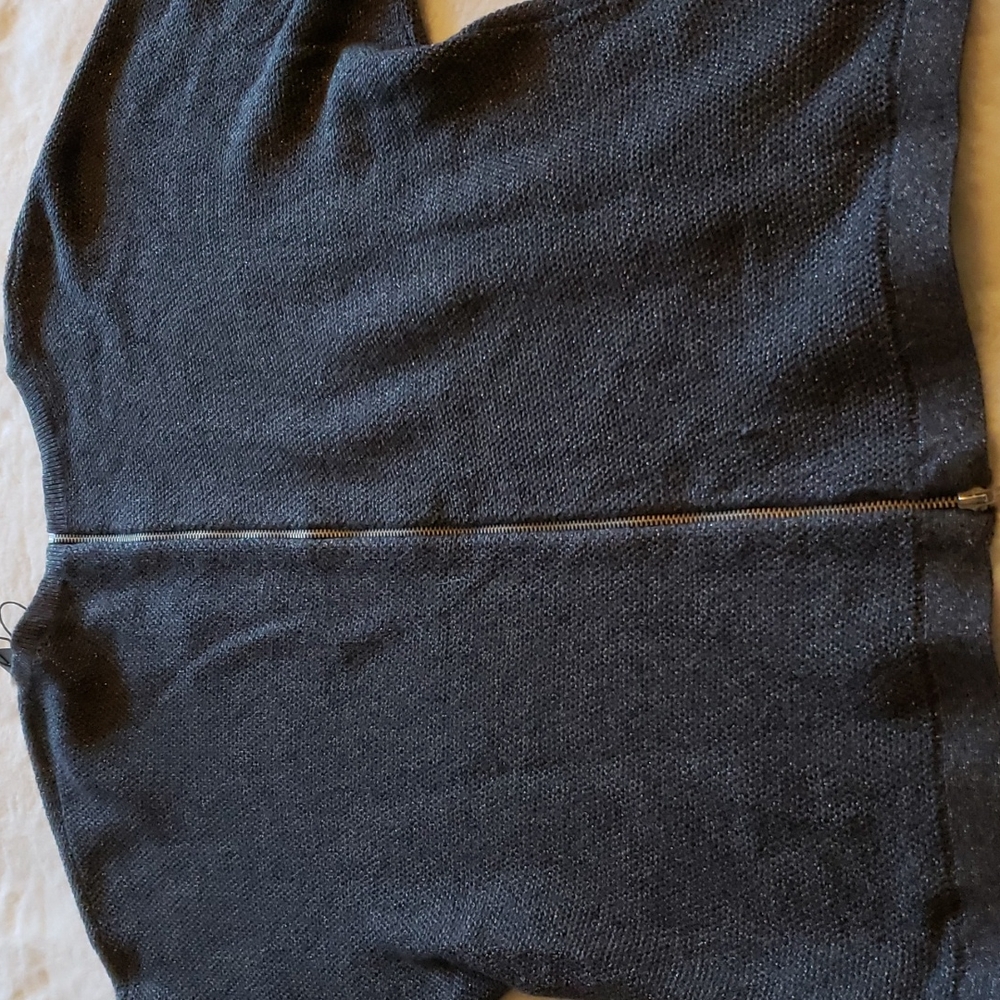Express Sweater - Picture 2 of 3